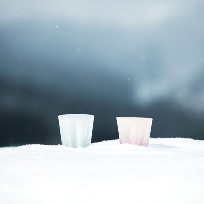 江戸切子 ロックグラス 雪桜 グラス コップ 日本製 ガラス 江戸硝子 食器 酒器 タンブラー お酒 焼酎 ウイスキー 引き出物 サクラサクグラス 桜色 粉雪 キッチン 雑貨 桐箱 結露 かわいい お祝い プレゼント ギフト 贈り物 結婚祝い デザイン お土産 新生活